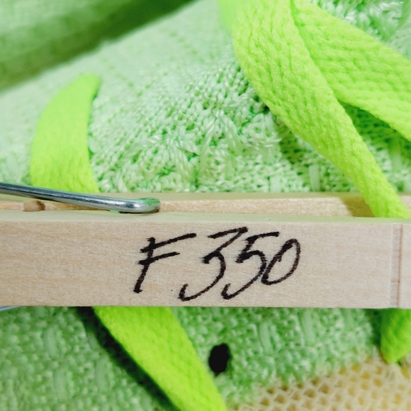 Adidas Yeezy Boost 350 V2 Glow Athletic Lace Up Sneakers F350 - Picture 11 of 11